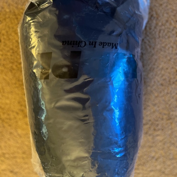 Black high-low tulle skirt. Perfect for holidays, photo shoots, or fancy event! - Picture 2 of 3